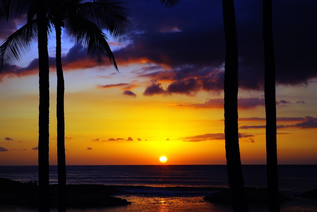 image of sunset in hawaii perfect incentive destination